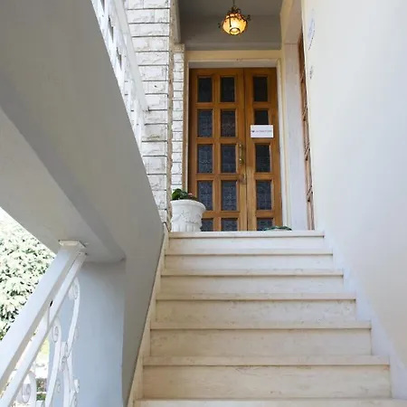 La Casa Di Lory Apartment